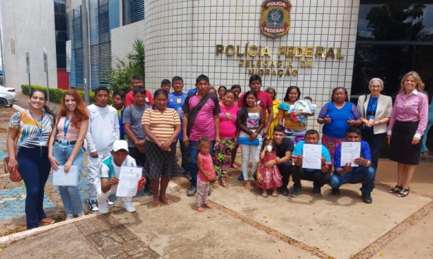 IMDH e Policia Federal, com apoio do GDF, realizam atualização de documentação migratória de indígenas warao